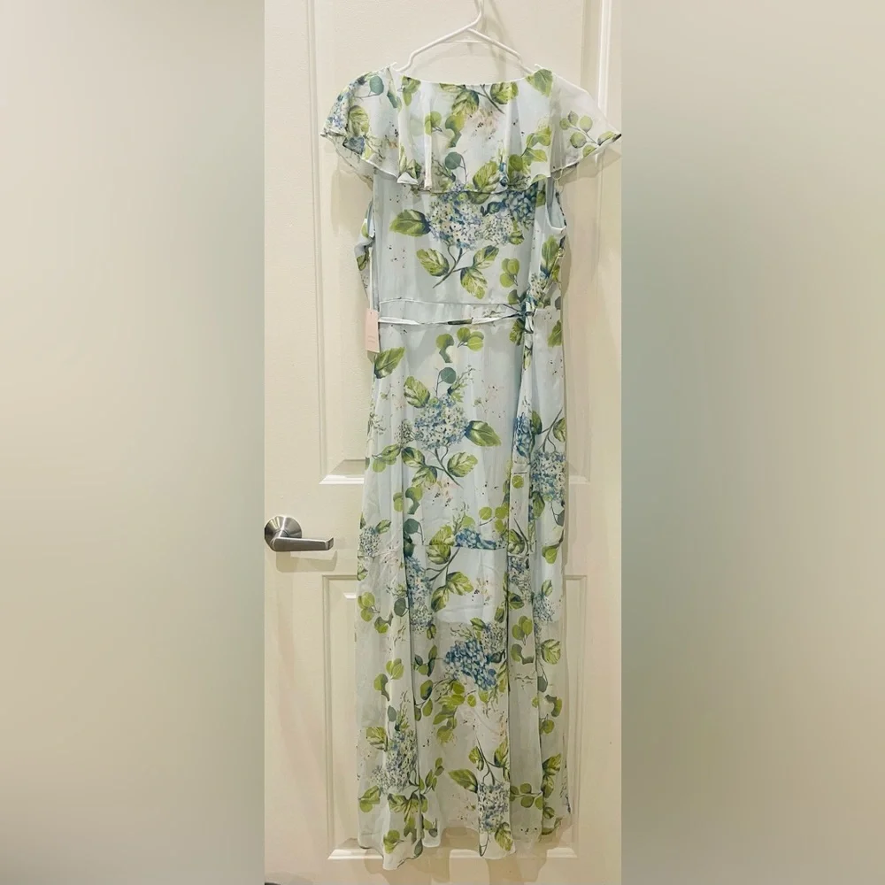 NEW…LC Lauren Conrad Floral Wrap Midi Dress - Picture 4 of 4